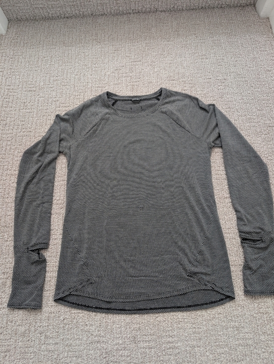 oiselle Tops - Oiselle Flyout Long Sleeve, Size 6